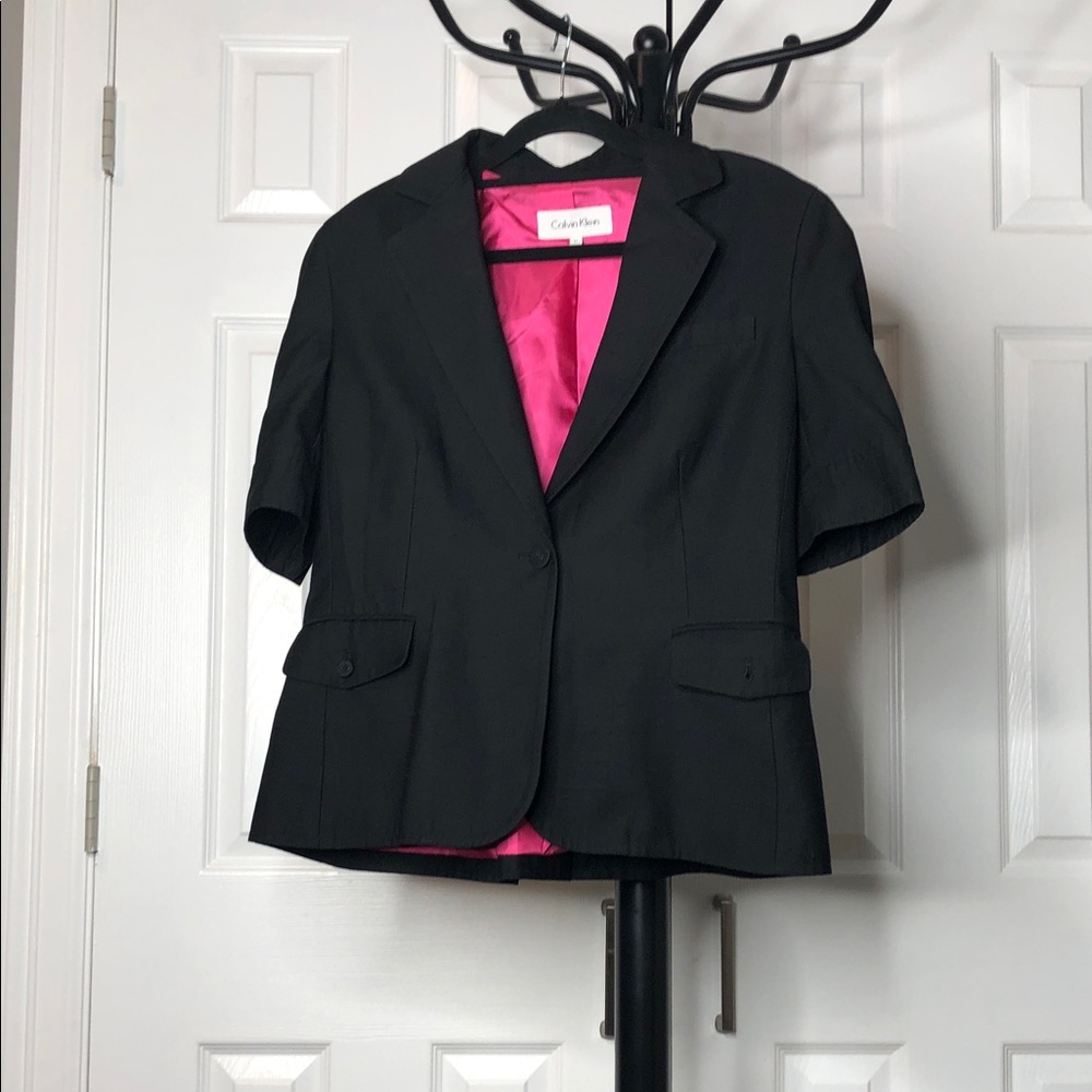 Calvin Klein Black Suit Set; Blazer w/ Vibrant Pink Lining w/ a skirt, Size 8